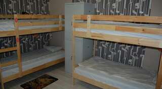Гостиница Aleksiya Hostel Новосибирск Спальное место на двухъярусной кровати в общем номере для мужчин-7