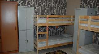 Гостиница Aleksiya Hostel Новосибирск Спальное место на двухъярусной кровати в общем номере для мужчин-8
